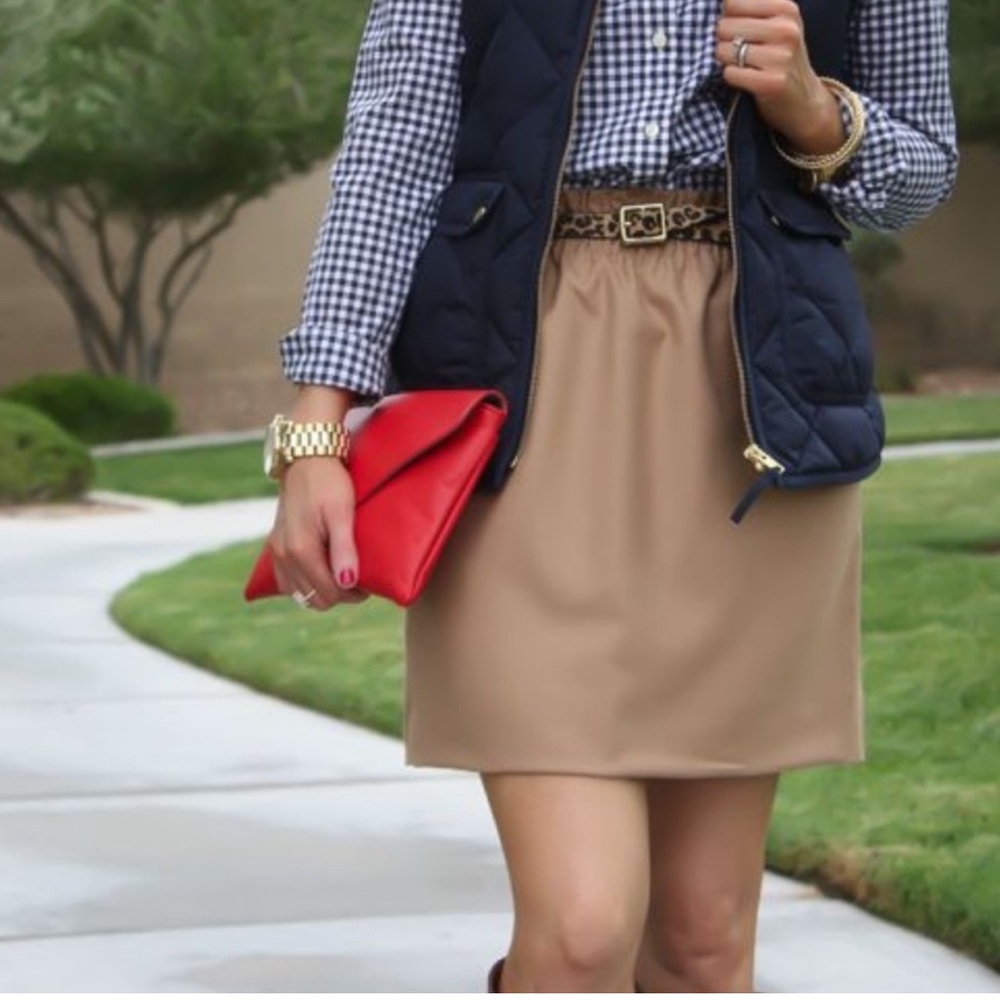 J. Crew Women’s Wool Blend Sidewalk Skirt in Camel Size 4 EUC